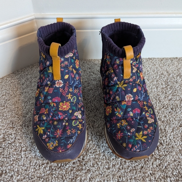 Teva x Anna Sui Floral Ember Quilted Slip On Shoe sz 7 - Picture 2 of 9